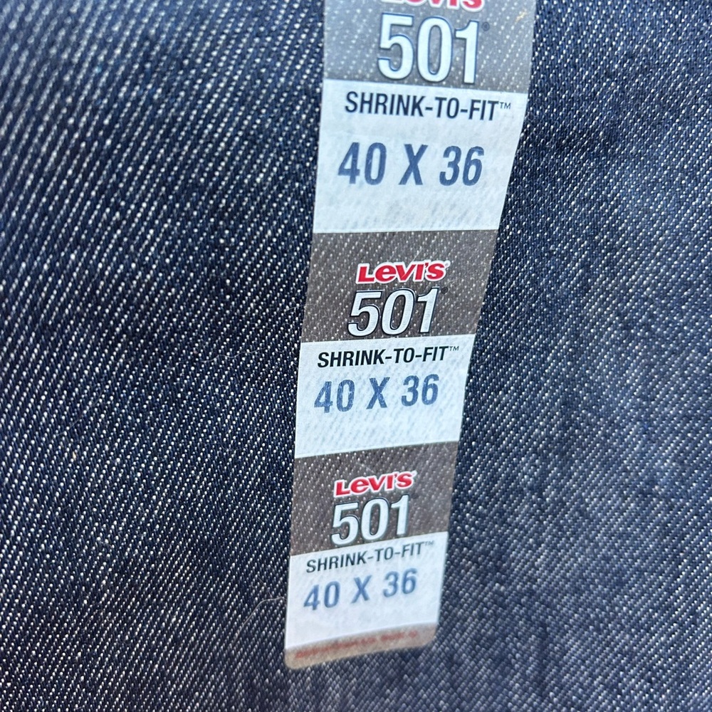 NWT Levi's 501 Dark Indigo Jeans - Picture 2 of 9